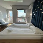 Bastion Walowa Modern By Mc *