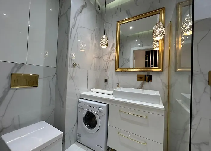 Bastion Walowa Modern By Mc